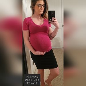 Old Navy vneck maternity tee